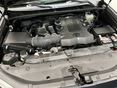 Used 2019 Toyota 4Runner TRD Off-Road Premium image 20