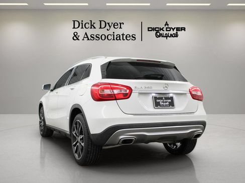 Used 2017 Mercedes-Benz GLA 250 image 9