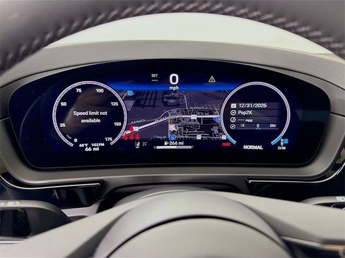 New 2026 Porsche Cayenne image 17