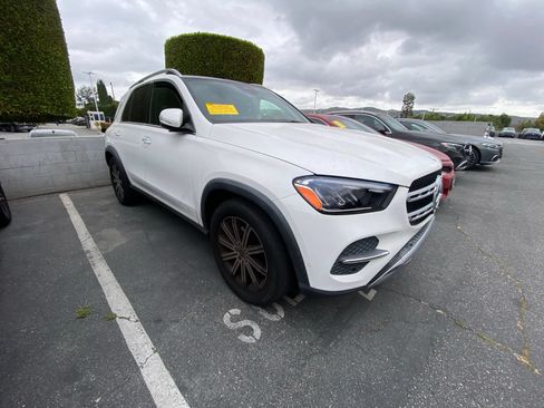Used 2024 Mercedes-Benz GLE 350 4MATIC image 2