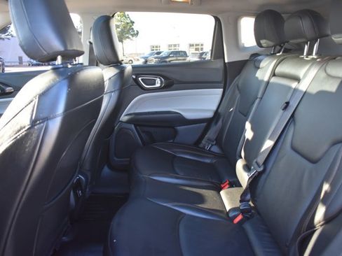 Used 2022 Jeep Compass Limited w/ Sun and Sound Group image 17