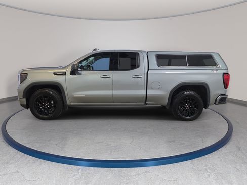 Used 2023 GMC Sierra 1500 Elevation AWD/4WD image 9