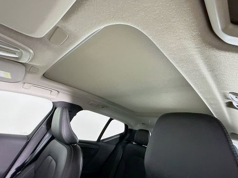 New 2026 Volvo XC40 B5 Core image 22