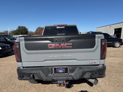 Used 2025 GMC Sierra 2500 AT4X w/ AT4X AEV Edition image 6
