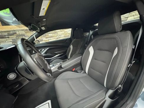 Used 2022 Chevrolet Camaro LT w/ RS Package image 29