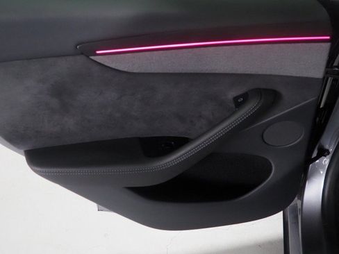 Used 2026 Tesla Model Y Long Range RWD image 59