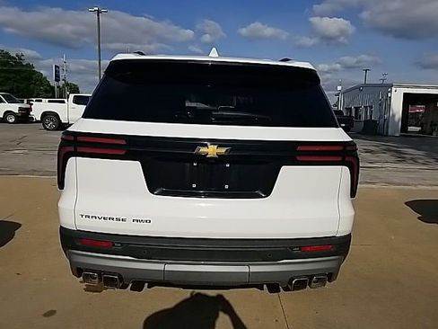 Certified 2026 Chevrolet Traverse LT AWD/4WD image 18