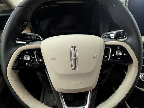 New 2026 Lincoln Corsair Reserve w/ Jet Appearance Package image 19