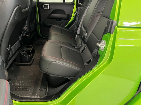 New 2025 Jeep Gladiator Rubicon image 21