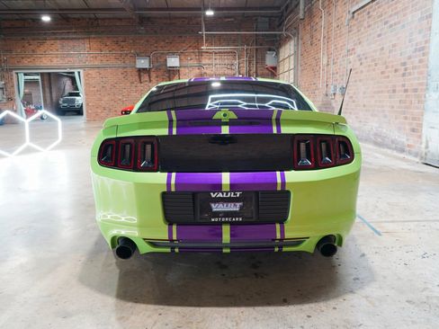 Used 2013 Ford Mustang GT Premium w/ Brembo Brake Pkg RWD image 11