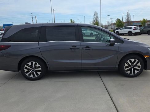 New 2026 Honda Odyssey EX-L image 6