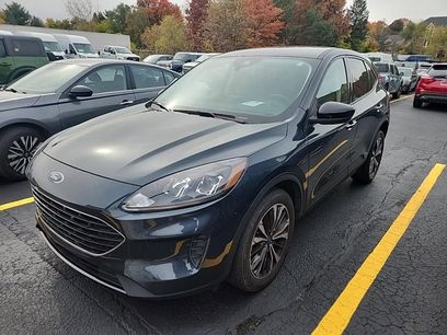 Used 2022 Ford Escape SE w/ SE Sport Appearance Package