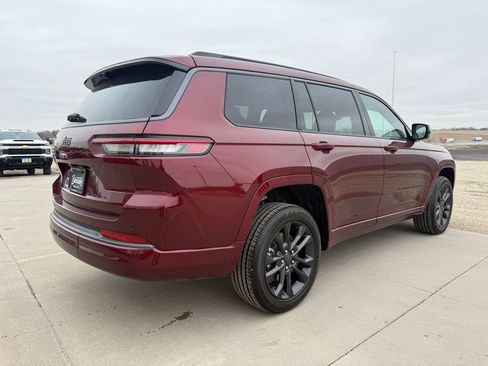 New 2026 Jeep Grand Cherokee L Limited AWD/4WD image 5