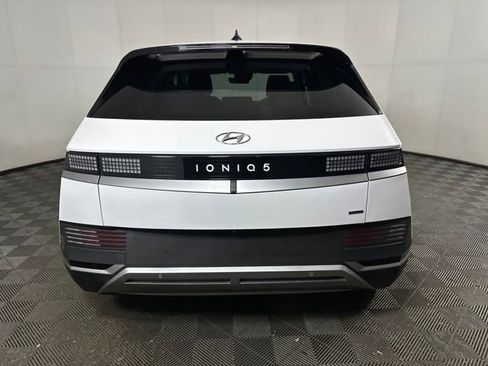 Used 2023 Hyundai Ioniq 5 SE image 4