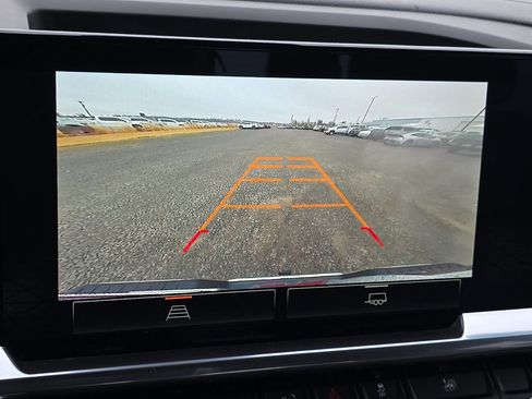 Used 2024 GMC Sierra 1500 SLT image 25