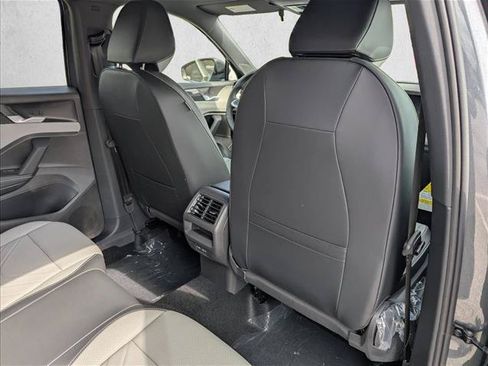 New 2026 Volkswagen Tiguan SE R-Line FWD image 29