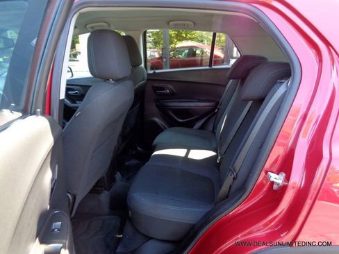 Used 2015 Chevrolet Trax LS FWD image 12