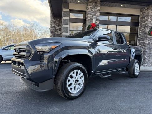Used 2024 Toyota Tacoma SR5 image 13