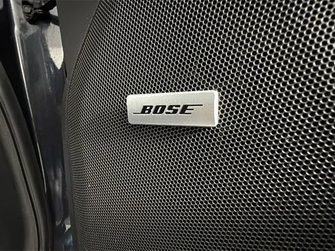 Used 2025 Chevrolet Suburban Premier image 39