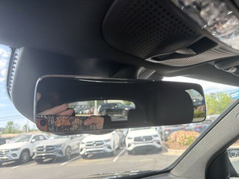 Used 2022 Mercedes-Benz GLC 300 4MATIC w/ Driver Assistance Package image 26