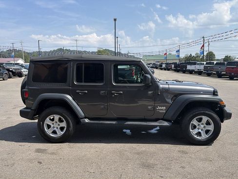 Used 2019 Jeep Wrangler Unlimited Sport S AWD/4WD image 23