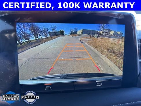 Used 2023 GMC Yukon XL SLT image 11