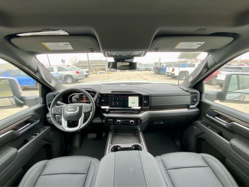 New 2026 GMC Sierra 3500 SLT image 37