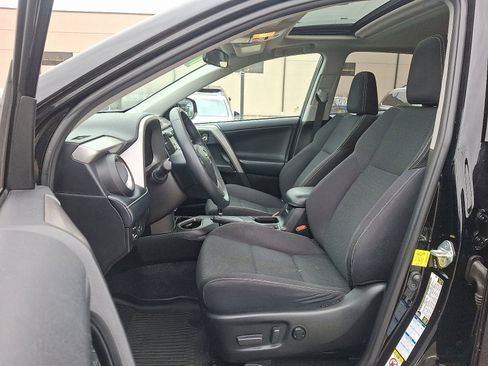 Used 2018 Toyota RAV4 XLE image 13