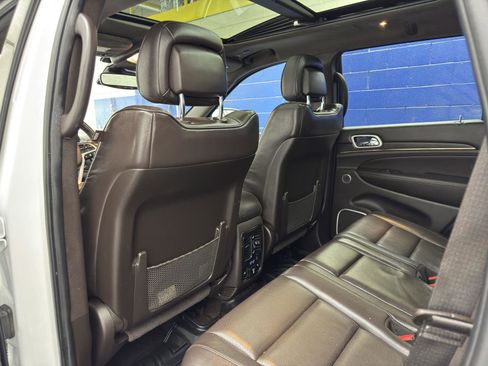 Used 2019 Jeep Grand Cherokee Summit image 26