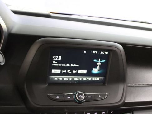 Used 2017 Chevrolet Camaro LT RWD image 18
