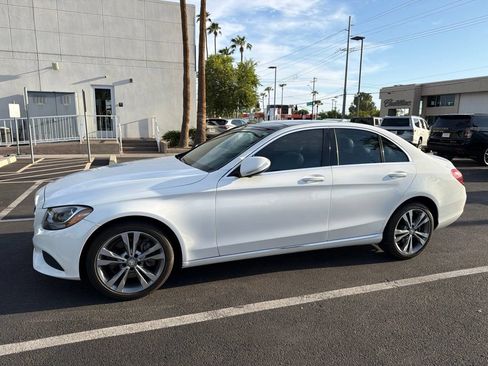 Used 2015 Mercedes-Benz C 300 4MATIC Sedan image 2