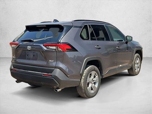 Used 2024 Toyota RAV4 XLE FWD image 5