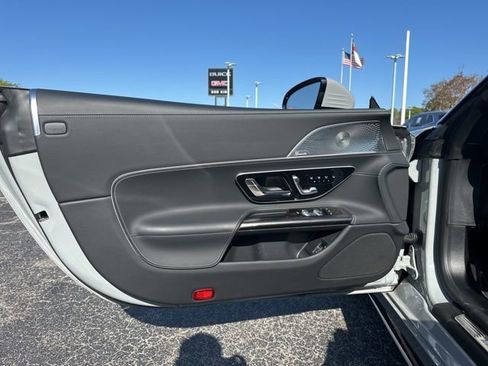 Certified 2024 Mercedes-Benz SL 43 AMG w/ Driver Assistance Package image 17