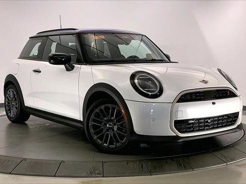 Certified 2025 MINI Cooper S image 33