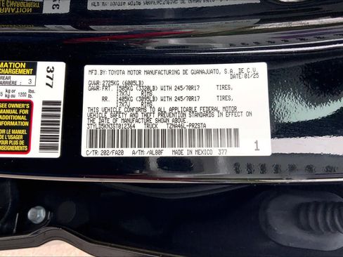 Used 2025 Toyota Tacoma SR image 32