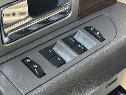 Used 2013 Ford F150 Lariat w/ Luxury Equipment Group image 12