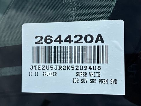 Used 2019 Toyota 4Runner SR5 Premium RWD image 30