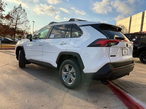 New 2025 Toyota RAV4 XLE image 7