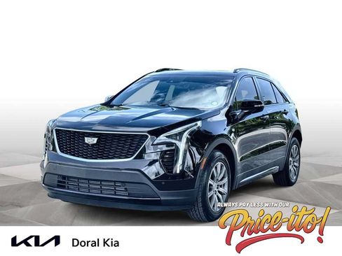 Used 2022 Cadillac XT4 Sport w/ Enhanced Visibility Package FWD image 1