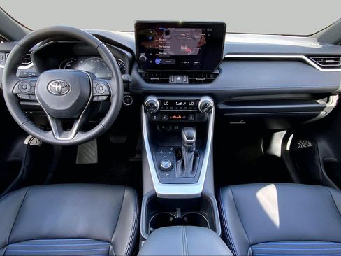 Used 2025 Toyota RAV4 XSE AWD/4WD image 16