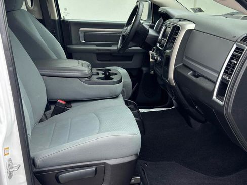 Used 2019 RAM 1500 Classic SLT AWD/4WD image 13