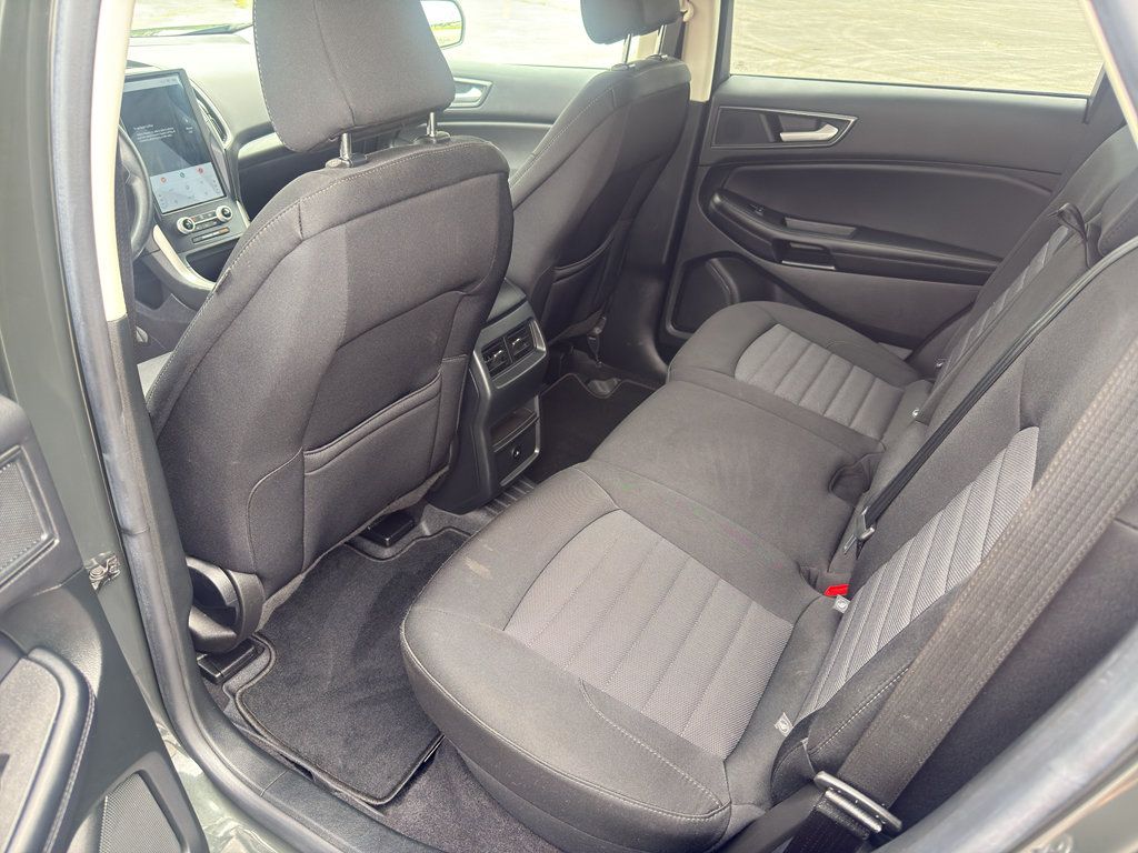 Used 2023 Ford Edge SE AWD/4WD image 12