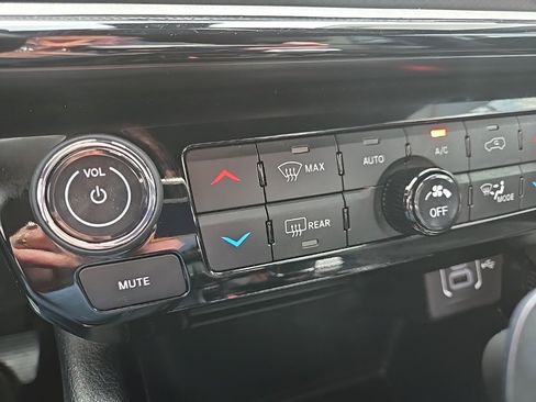 Used 2024 Jeep Compass Trailhawk image 61