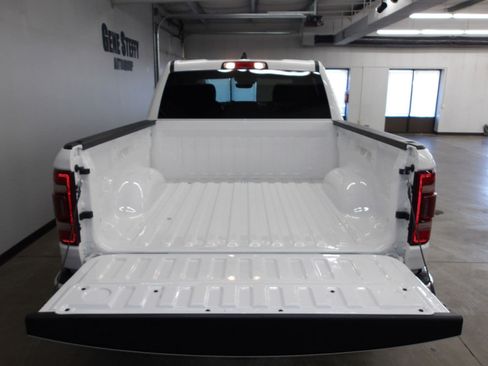 Used 2023 RAM 1500 Laramie AWD/4WD image 18