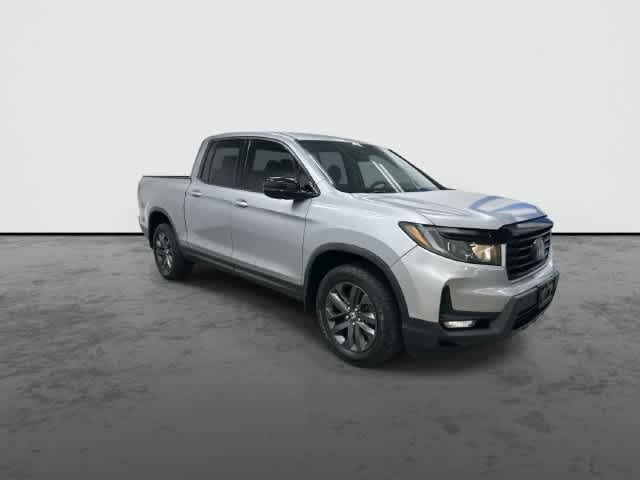 Used 2023 Honda Ridgeline Sport image 5