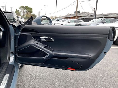 Used 2018 Porsche 911 Carrera image 23