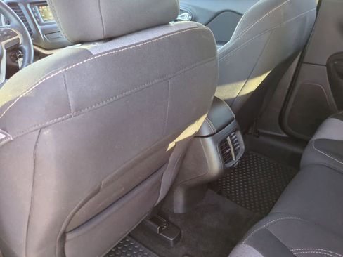 Used 2016 Jeep Cherokee Sport w/ Cold Weather Group image 18