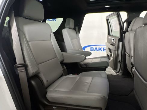Used 2025 Chevrolet Tahoe Z71 w/ Comfort Package AWD/4WD image 29
