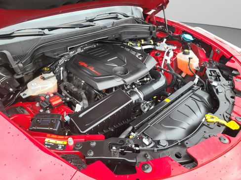 Used 2023 Alfa Romeo Stelvio Sprint RWD image 14