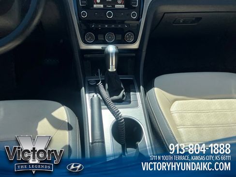 Used 2015 Volkswagen Passat 1.8T FWD image 14